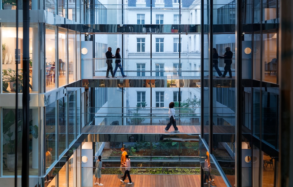 From silos to workflows: The new architecture of corporate communications